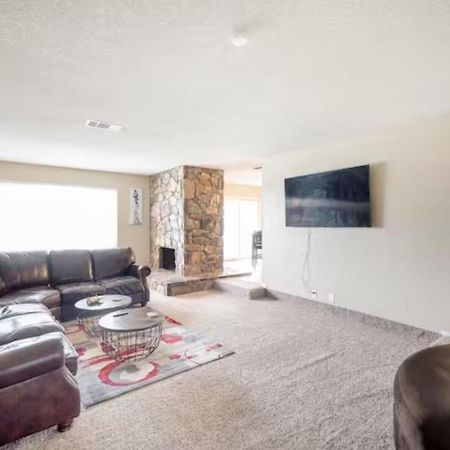 Pool 4 Bedroom 2 Bath Close To Strip Las Vegas Exterior photo